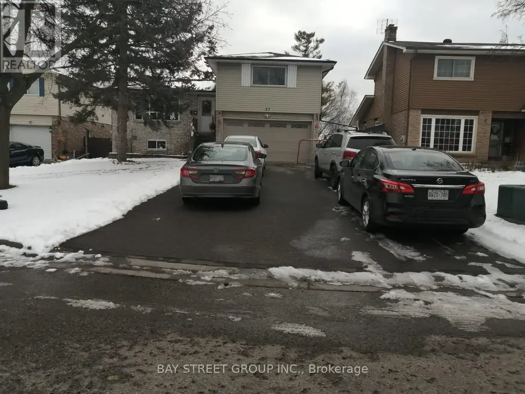 37 Caledon Court, Oshawa (Centennial)